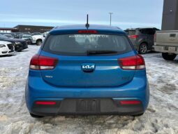 
										2023 Kia Rio S full									