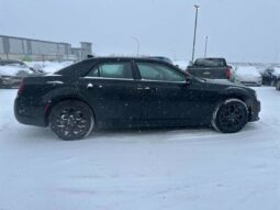 
										2023 Chrysler 300 Touring L AWD full									