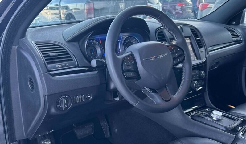 
								2023 Chrysler 300 S AWD full									