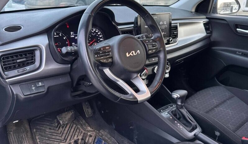 
								2023 Kia Rio S full									
