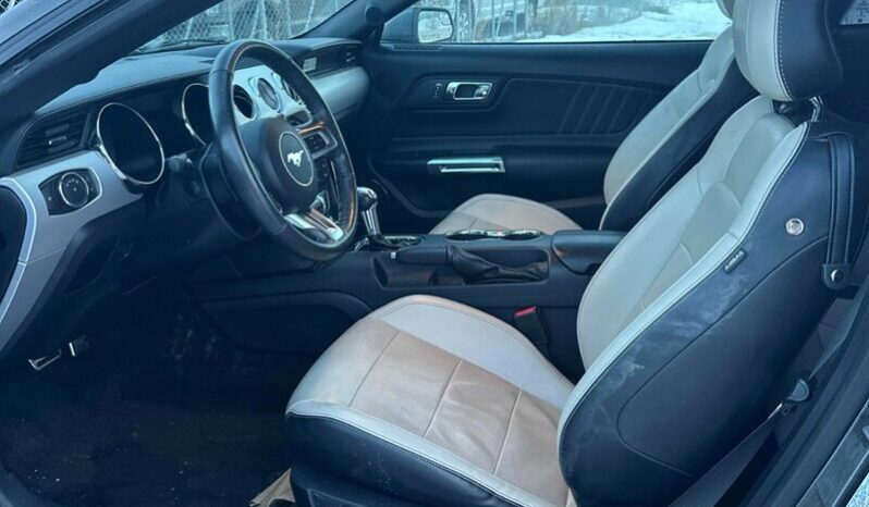 
								2017 Ford Mustang EcoBoost full									