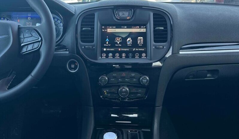 
								2023 Chrysler 300 S AWD full									