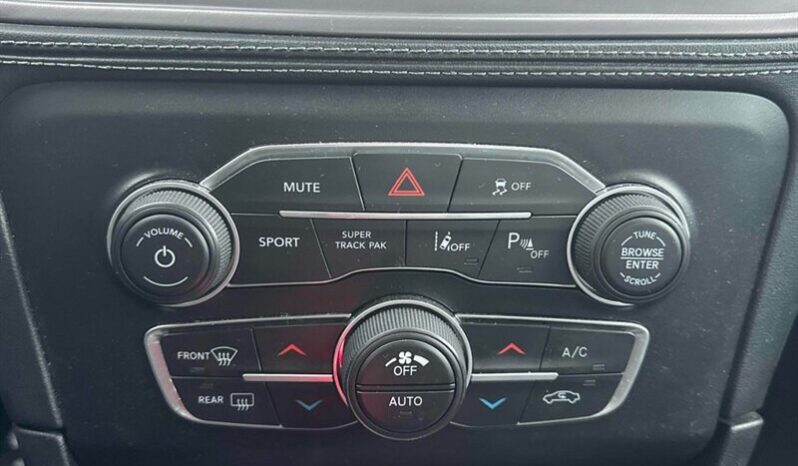 
								2023 Dodge Charger SXT AWD full									