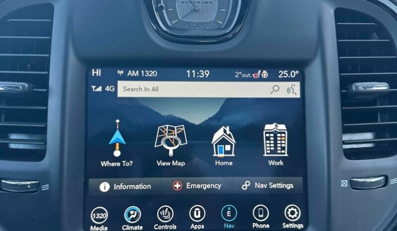 
								2023 Chrysler 300 S AWD full									