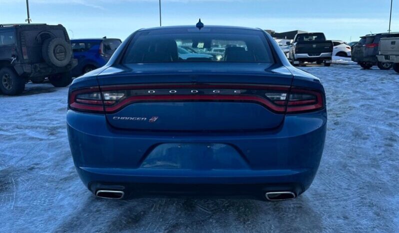 
								2023 Dodge Charger SXT AWD full									