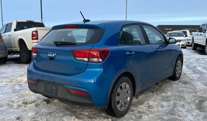 
								2023 Kia Rio S full									