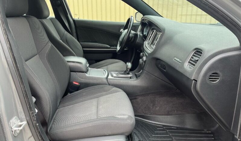 
								2019 Dodge Charger SXT full									