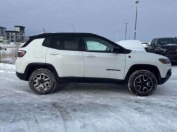 
										2024 Jeep Compass Trailhawk 4×4 full									