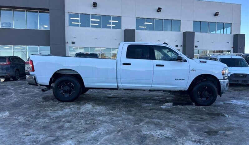 
								2022 Ram 3500 Big Horn 6.7L Cummins Turbo Diesel Crew Cab 4×4 full									