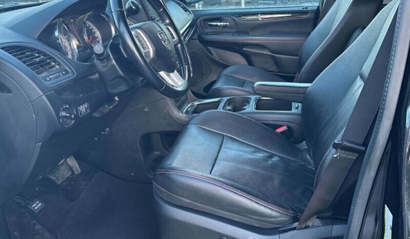 
								2020 Dodge Grand Caravan GT full									