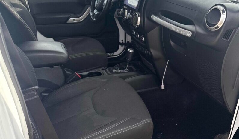 
								2018 Jeep Wrangler JK Unlimited Sahara 4×4 full									