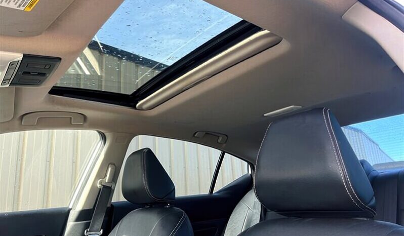 
								2019 Nissan Altima Platinum AWD full									