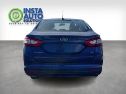 
										2016 Ford Fusion SE full									