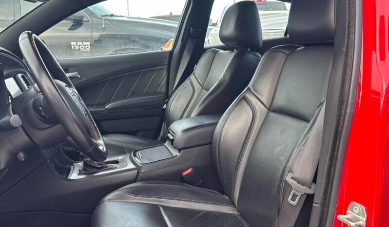 
								2023 Dodge Charger SXT AWD full									