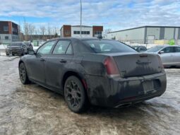 
										2023 Chrysler 300 Touring L AWD full									