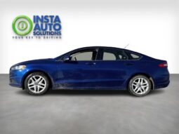 
										2016 Ford Fusion SE full									