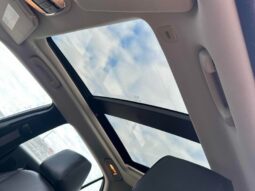 
										2023 Chrysler 300 Touring L AWD full									