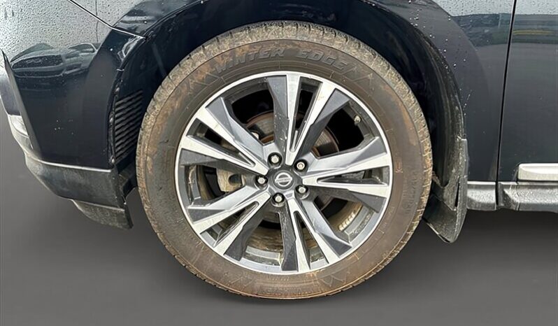 
								2017 Nissan Pathfinder Platinum 4X4 full									