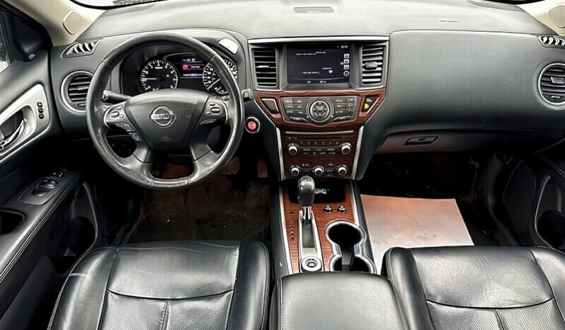 
								2017 Nissan Pathfinder Platinum 4X4 full									