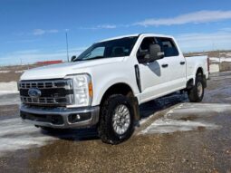 2023 Ford F-250 XLT Crew Cab 4×4 7.3L