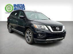 
										2017 Nissan Pathfinder Platinum 4X4 full									