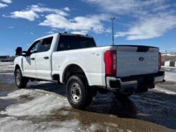 
										2023 Ford F-250 XLT Crew Cab 4×4 7.3L full									