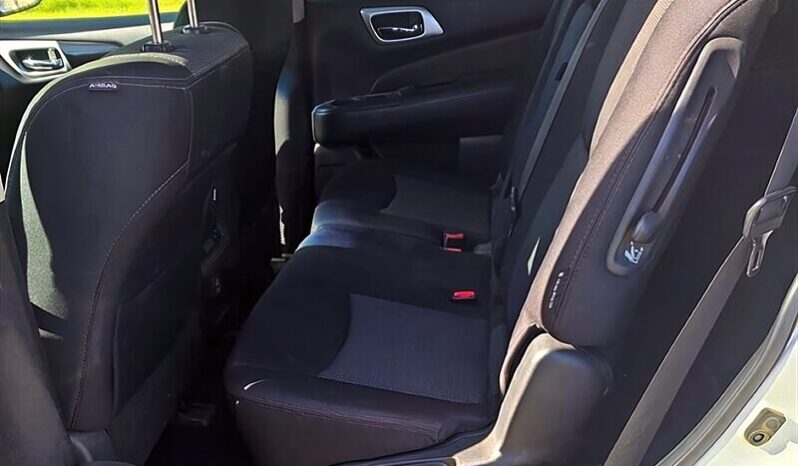 
								2018 Nissan Pathfinder S full									